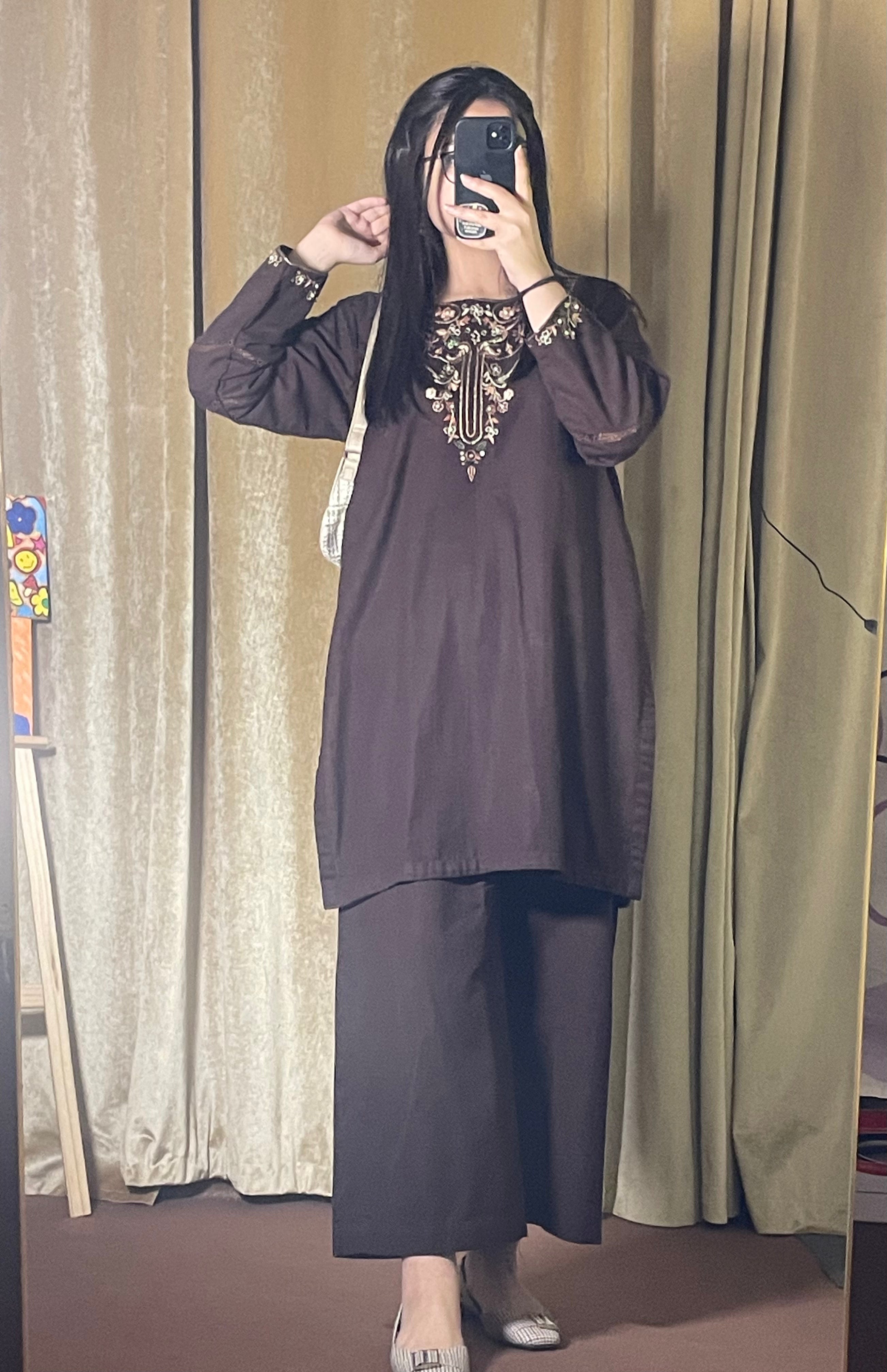 2-Piece Premium Khadar Suit – Hand-Embroidered Resham Work | Winter Collection