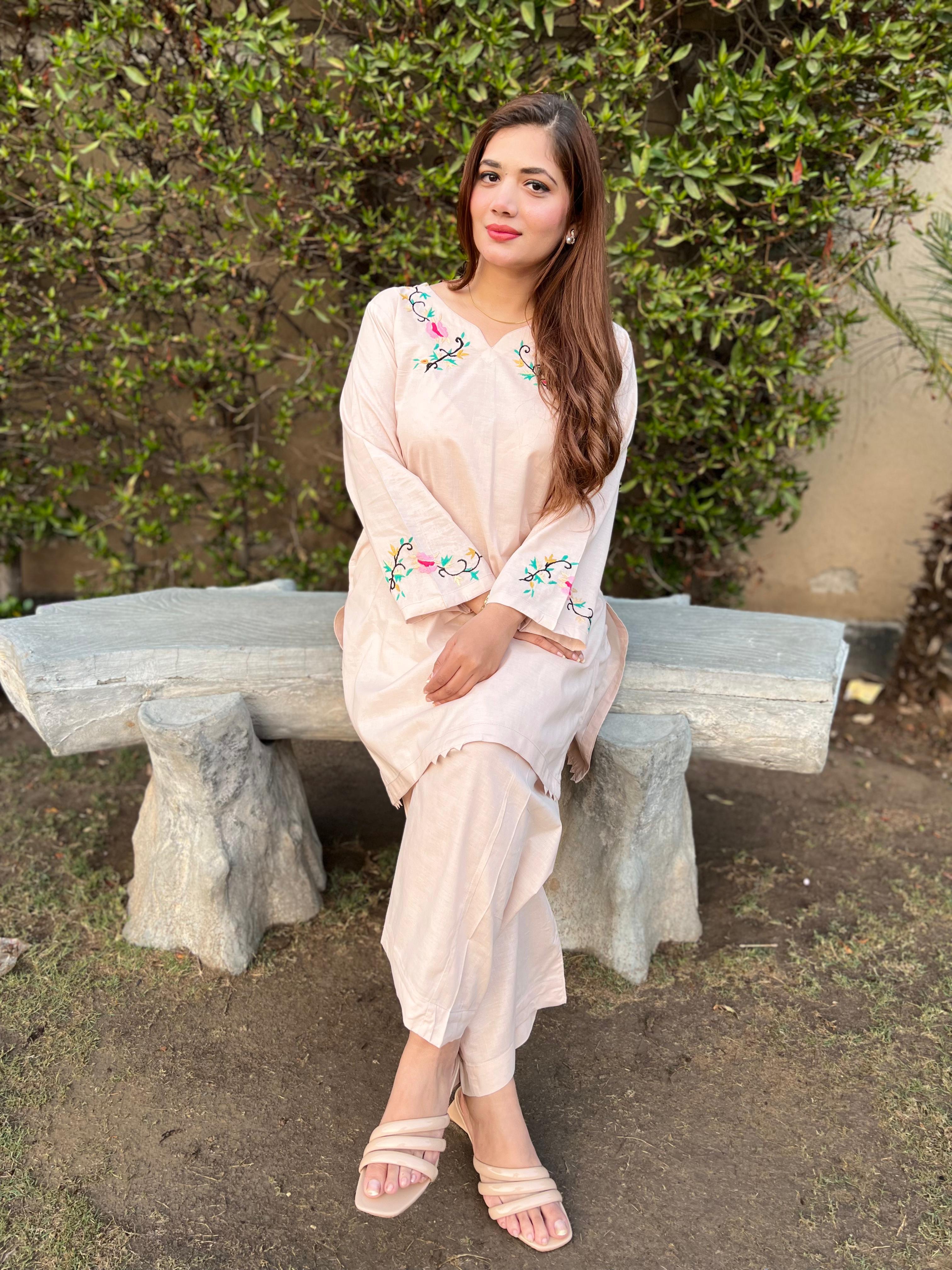 Hand-Embroidered 2-Piece Cotton Lawn Outfit – Cream (Eid Collection | Summer Wear)