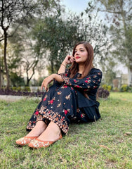 Hand-Embroidered Cotton Lawn 2-Piece – Eid & Summer Collection