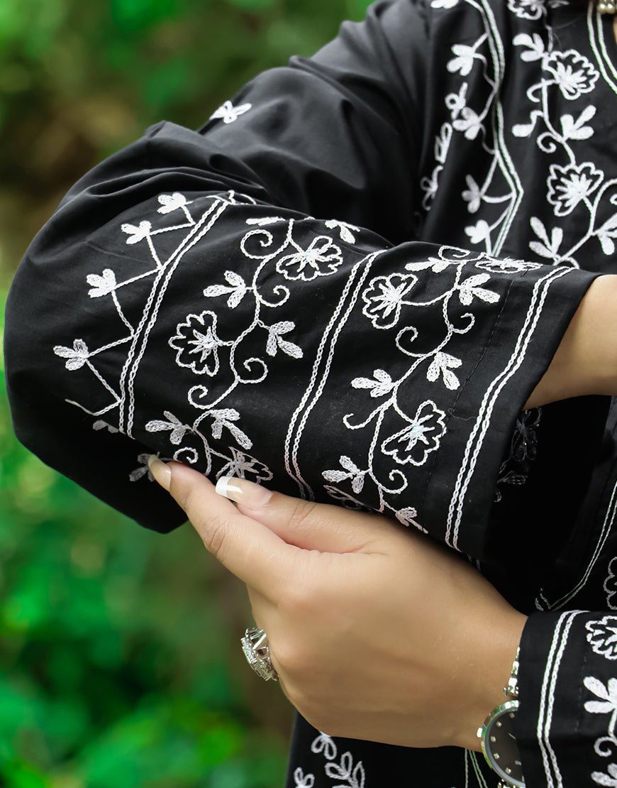 Noir Elegance – Black Hand Embroidered 2-Piece Ensemble