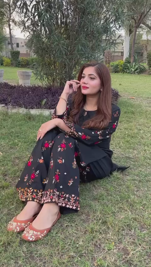 Hand-Embroidered Cotton Lawn 2-Piece – Eid & Summer Collection