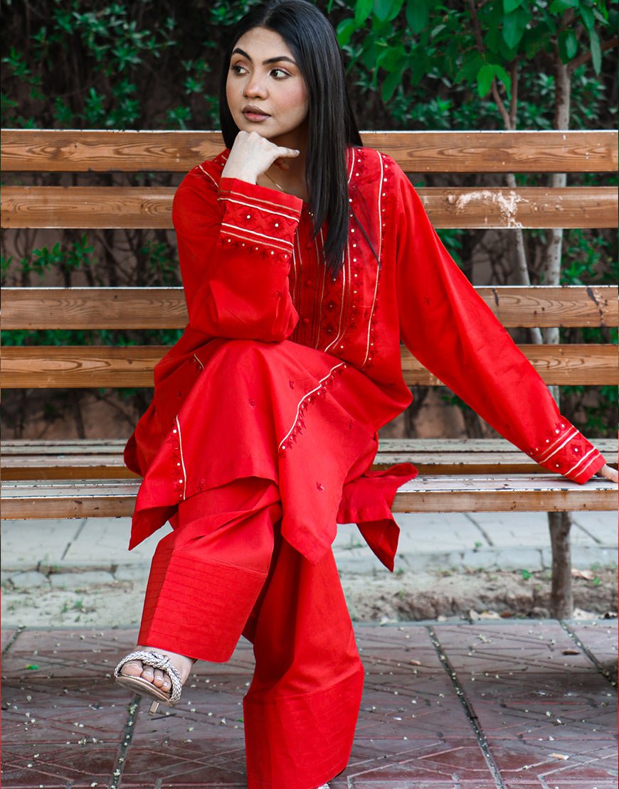 Scarlet Grace – Hand Embroidered Statement Set