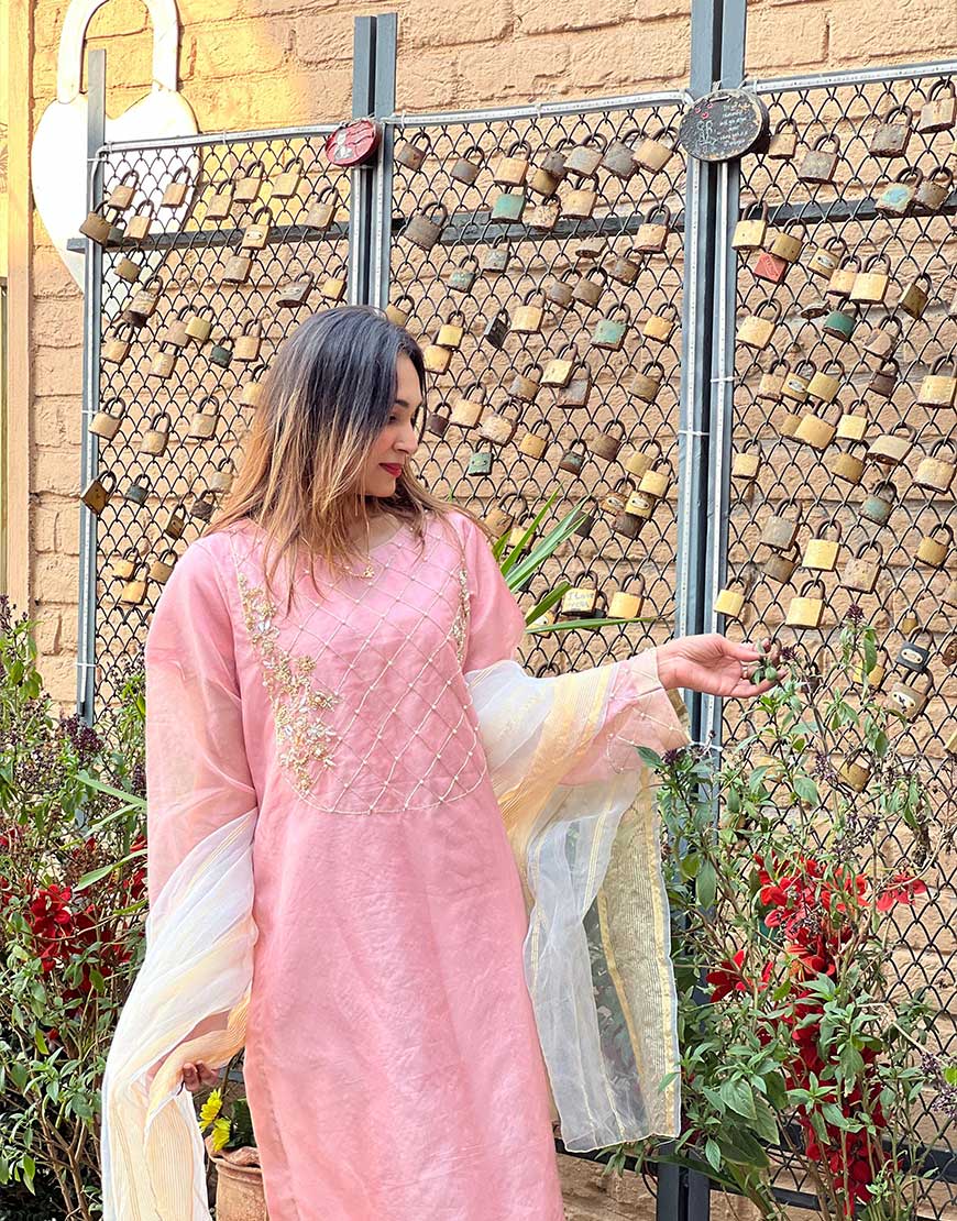 Soft Pink Hand-Embroidered Organza Shirt & Pants Set – Tila Grid, Pearl & Sequin Work | Luxury Eid & Formal Wear