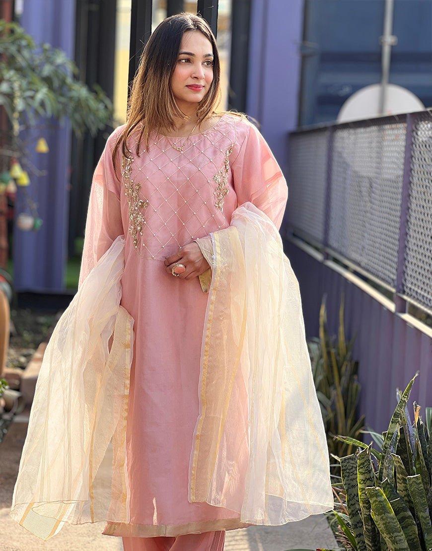 Soft Pink Hand-Embroidered Organza Shirt & Pants Set – Tila Grid, Pearl & Sequin Work | Luxury Eid & Formal Wear